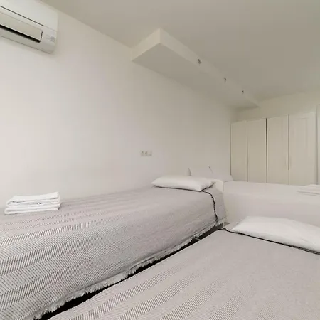 Apartamento Con Jardin Privado Coslada Exterior photo