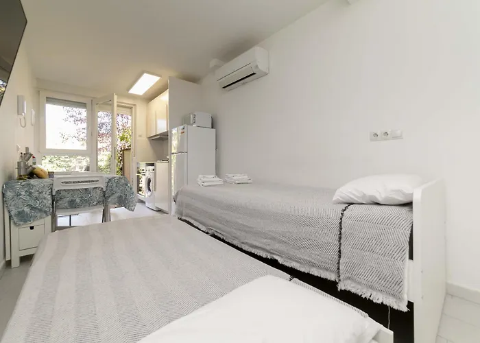 Apartamento Con Jardin Privado
